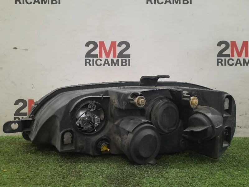 Proiettore ANT DX 89101063 Fiat Punto II 2003