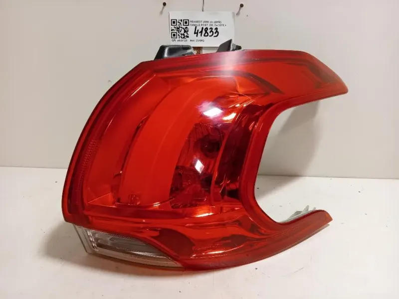 Fanale POST DX Peugeot 2008 I 2016