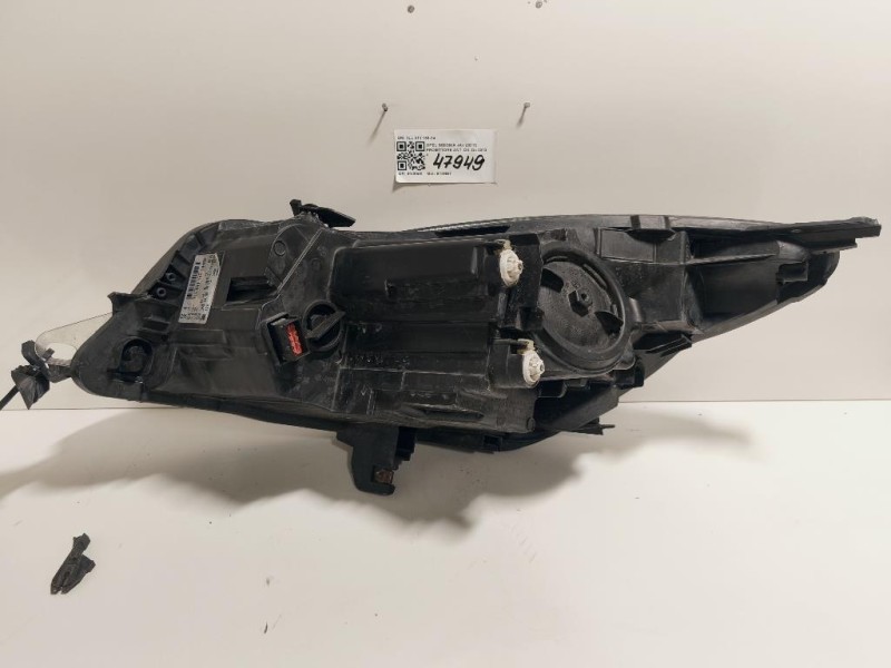 Fanale POST DX  Peugeot 2008 I 2016