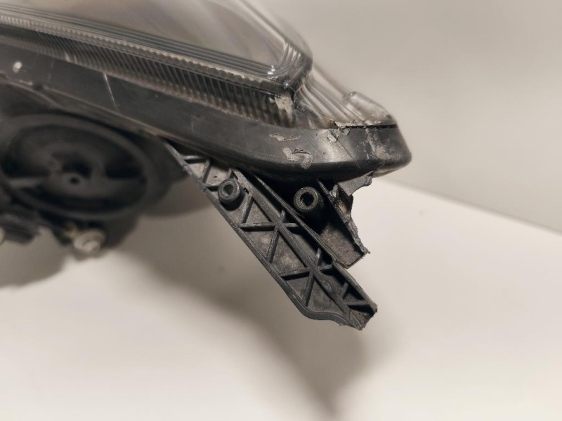 Fanale POST DX  Peugeot 2008 I 2016