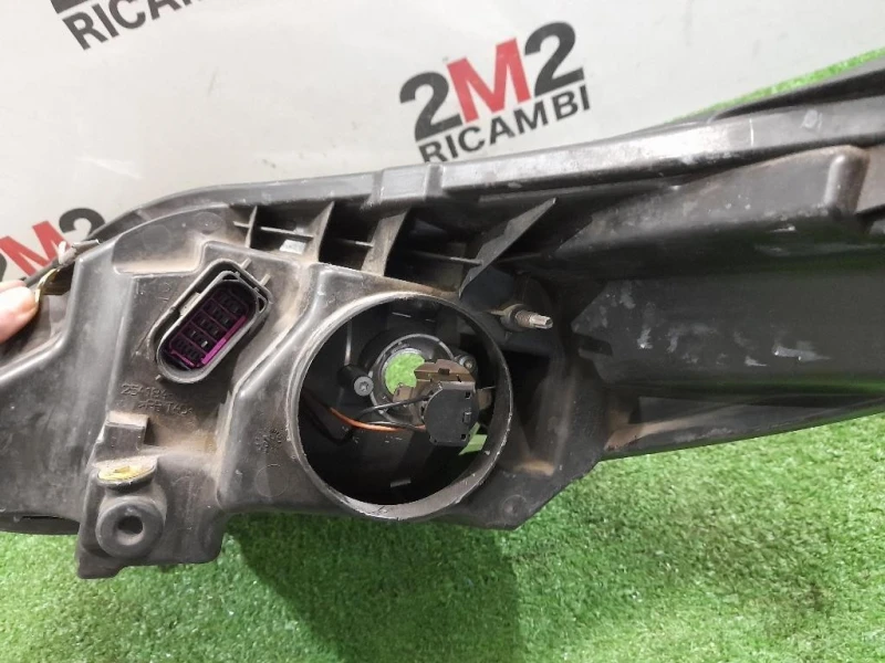 Proiettore ANT DX 8A6113W029AG Ford Fiesta VI 2008