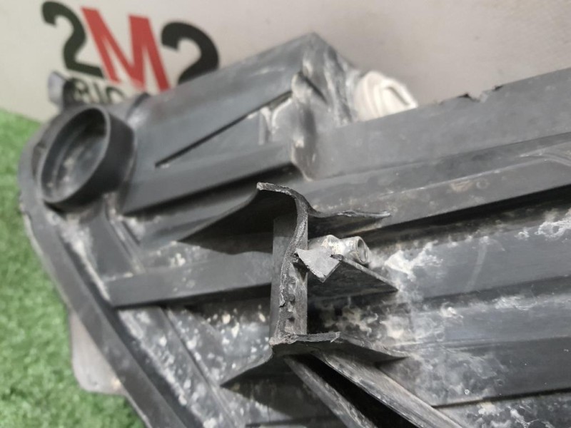 Proiettore ANT DX C1BB13W029CC Ford Fiesta VI 2012