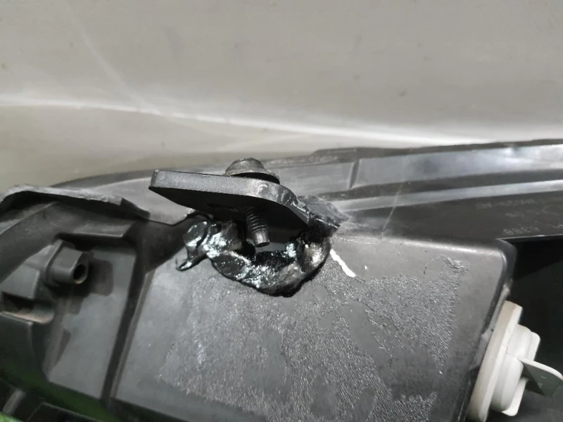 Proiettore ANT DX C1BB13W029AD Ford Fiesta VI 2012