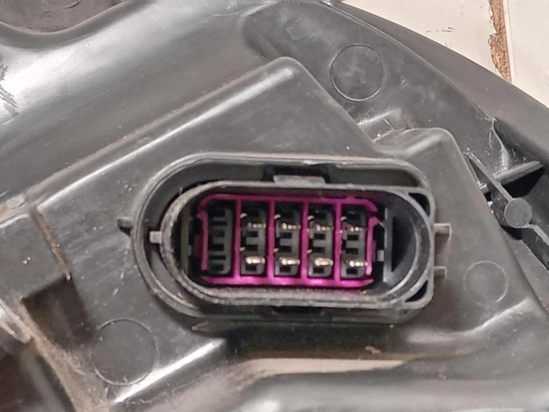 Proiettore ANT DX 08-431-1187R Ford Fiesta VI 2012