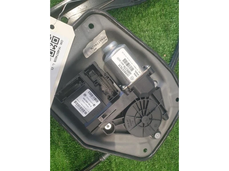 Alzacristallo Porta ANT DX 1K4837462B Volkswagen GOLF V 2004