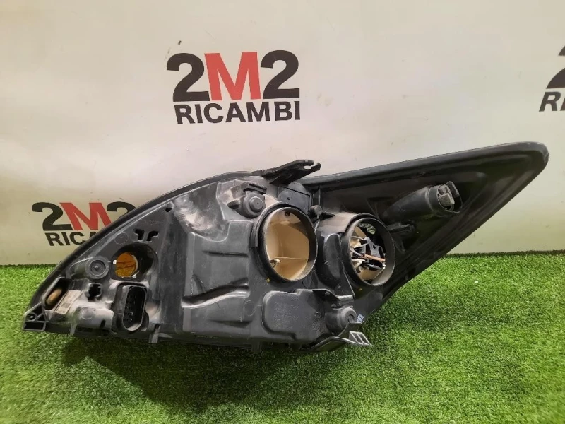 Proiettore ANT DX 8M5113W029CE Ford Focus III 2008