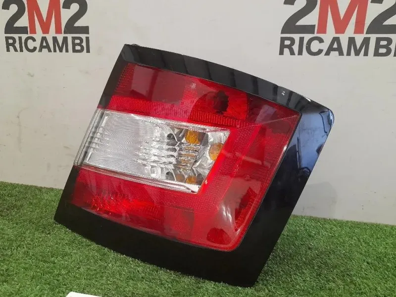 Fanale POST DX 6V6945096 Skoda Fabia NJ3 2018