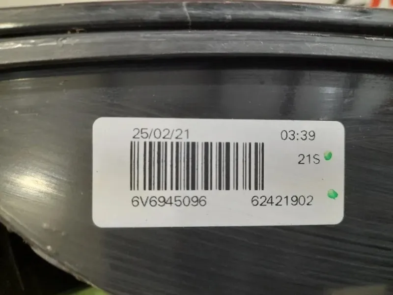 Fanale POST DX 6V6945096 Skoda Fabia NJ3 2018