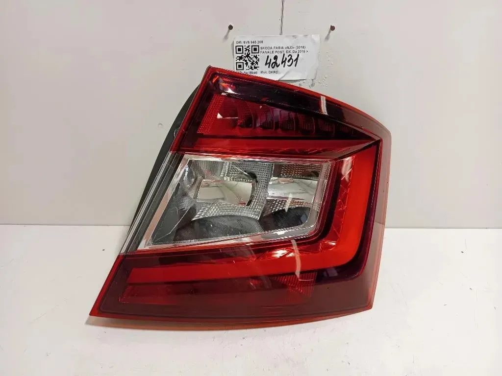 Fanale POST DX 6V6 945 208 Skoda Fabia NJ3 2018