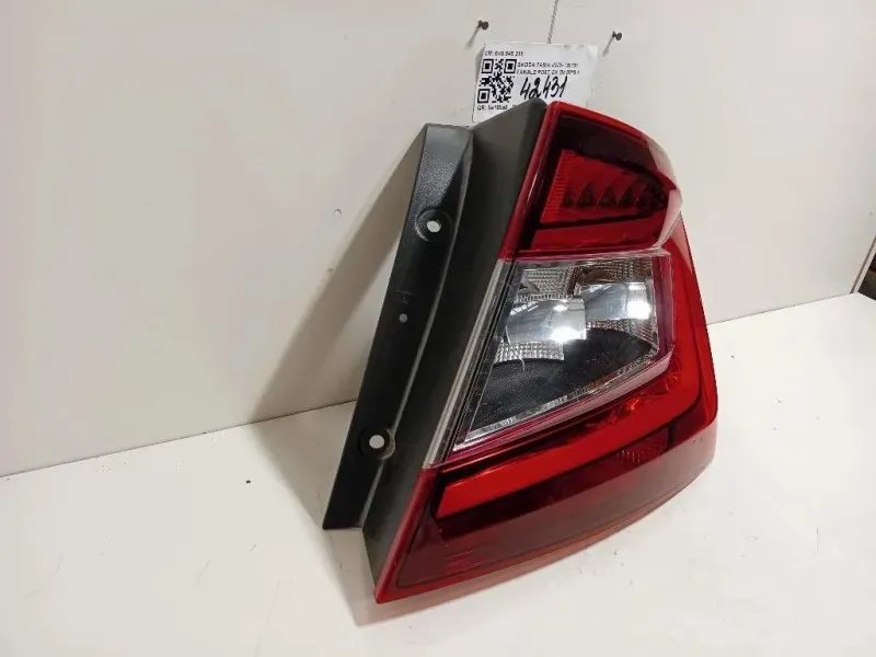 Fanale POST DX 6V6 945 208 Skoda Fabia NJ3 2018