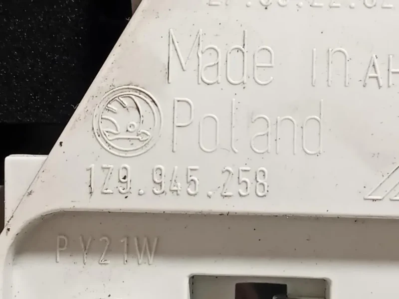 Fanale POST DX 1Z9945258 Skoda Octavia 1Z3 2009