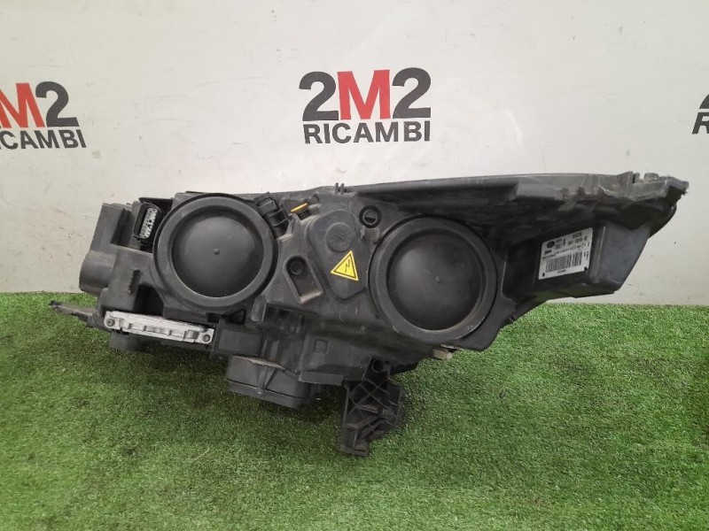 Proiettore ANT DX 90102138 GV4113D154BD Ford KUGA II 2016