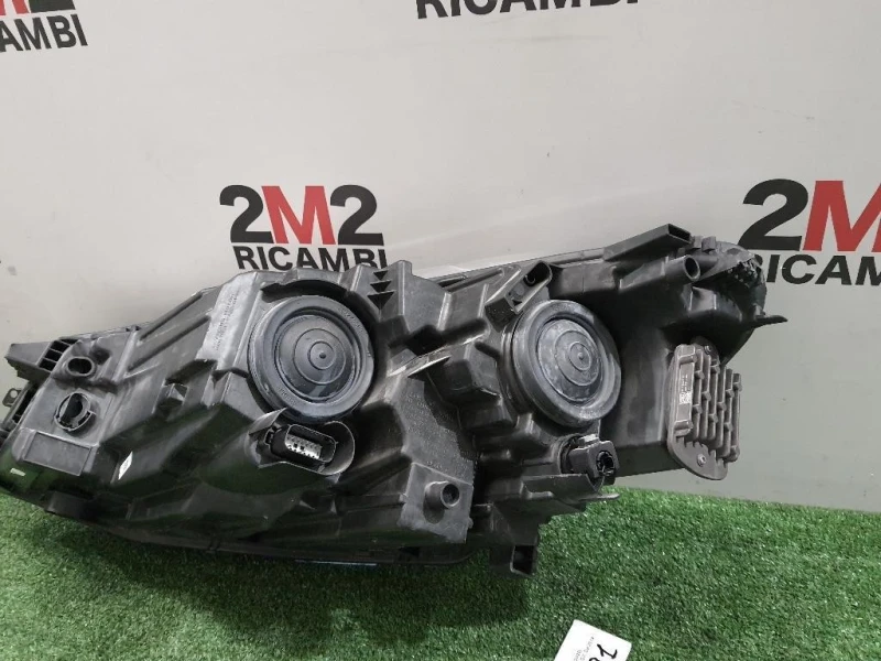 Proiettore ANT DX LV4B13W029AF Ford KUGA III 2020