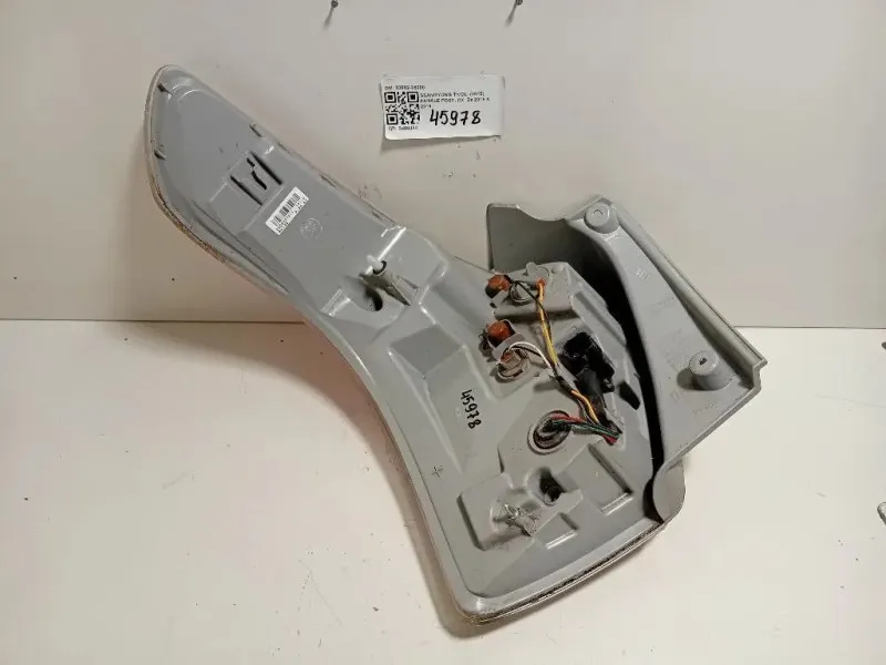 Fanale POST DX 83602-35000 Ssangyong Tivoli 2015