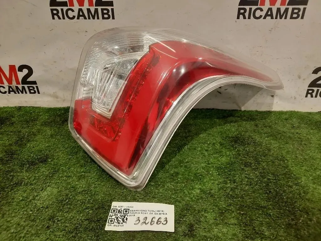 Fanale POST DX 83602-35000 Ssangyong Tivoli 2015