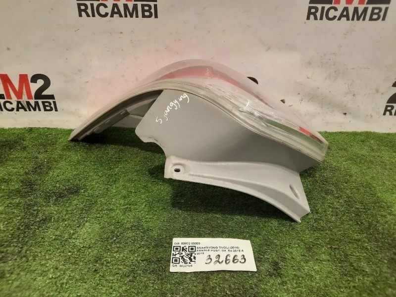 Fanale POST DX 83602-35000 Ssangyong Tivoli 2015