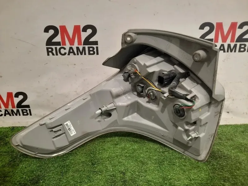 Fanale POST DX 83602-35000 Ssangyong Tivoli 2015