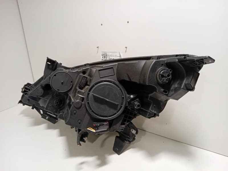 Fanale POST DX IF8P067061 Ssangyong Tivoli 2015
