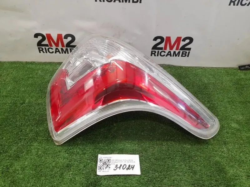 Fanale POST DX IF8P067061 Ssangyong Tivoli 2015