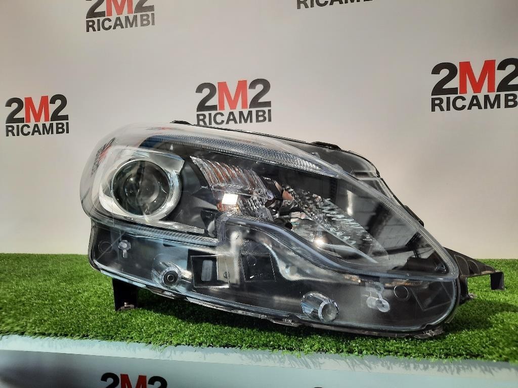 Proiettore ANT DX 9825313680 Peugeot 2008 I 2013