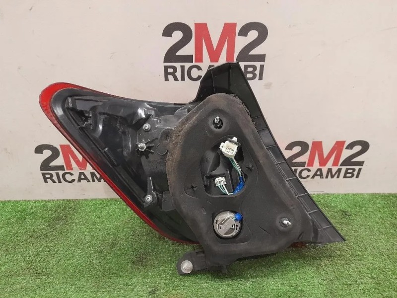 Fanale POST DX 815510D600 Toyota Yaris IV 2014