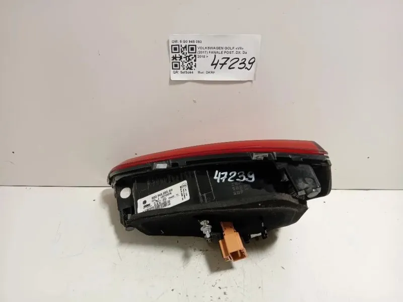 Fanale POST DX 5 G0 945 093 AH Volkswagen GOLF VII 2017