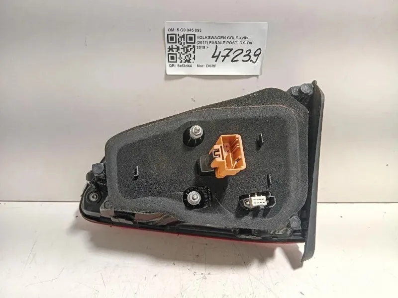 Fanale POST DX 5 G0 945 093 AH Volkswagen GOLF VII 2017