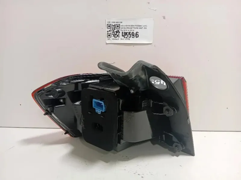 Fanale POST DX 3G9945208 3G9945208F Volkswagen Passat VII 2015