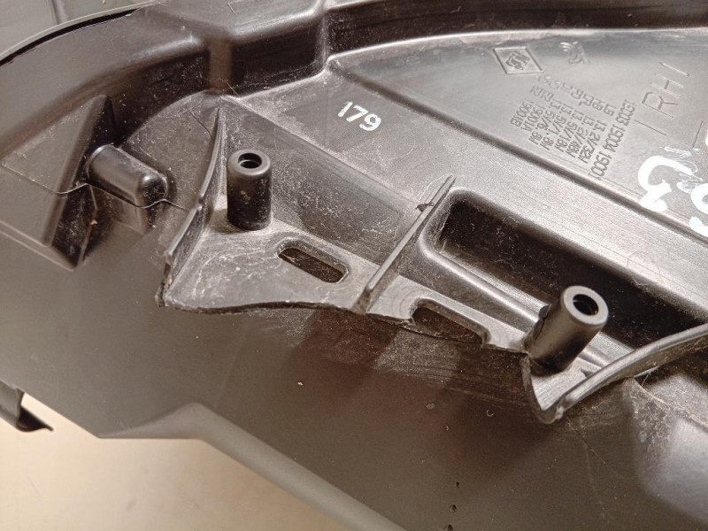 Fanale POST DX 3G9945208 3G9945208F Volkswagen Passat VII 2015 Fanale POST DX 3G9945208 3G9945208F Volkswagen Passat VII 2015