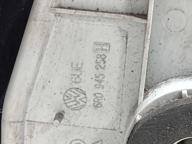 Fanale POST DX 6R0 945 258 A Volkswagen POLO VI 2009