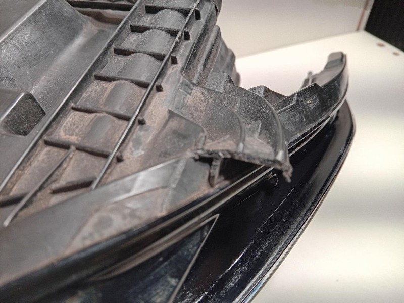 Proiettore ANT DX GX73-13W029-DJ Jaguar XE 2015