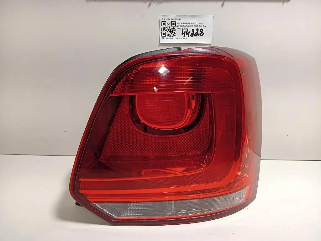 Fanale POST DX 6R0 945 258 B Volkswagen POLO VI 2009