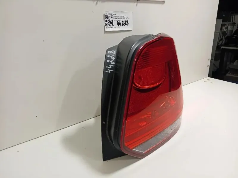 Fanale POST DX 6R0 945 258 B Volkswagen POLO VI 2009