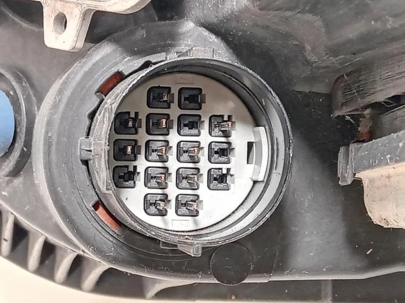 Proiettore ANT DX GX73-13W029-DE Jaguar XE 2015