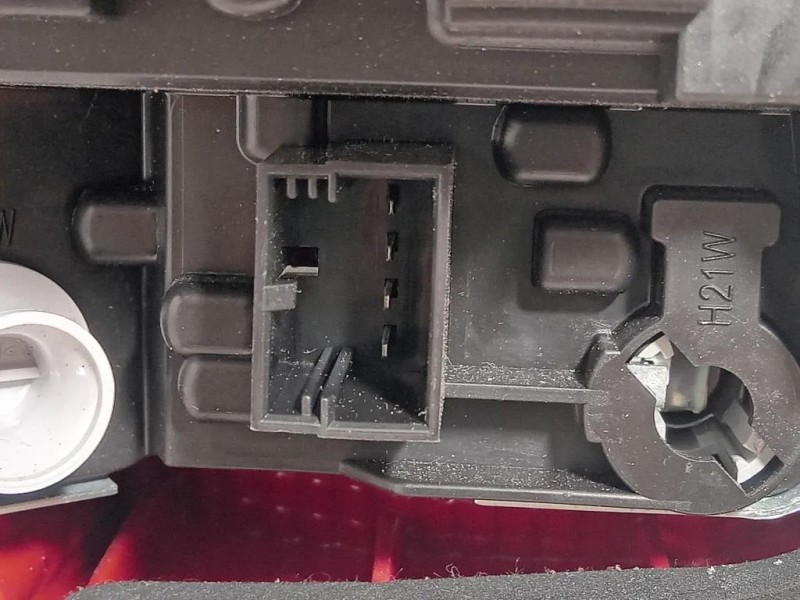 Fanale POST DX 1T0945094 Volkswagen Touran III 2010