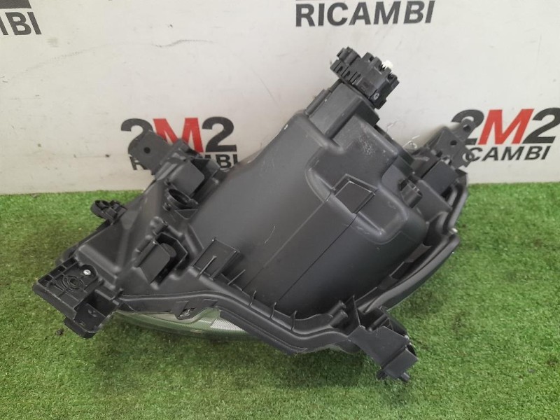 Fanale POST SX 8K0945093 Audi A1 8XA Sportback 2012