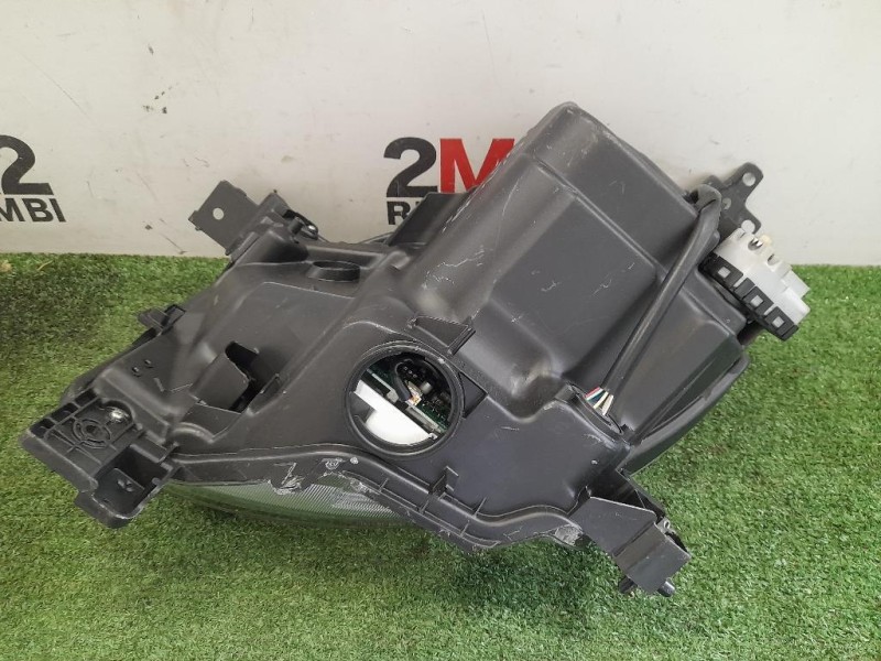 Fanale POST SX 8K0945093 Audi A1 8XA Sportback 2012