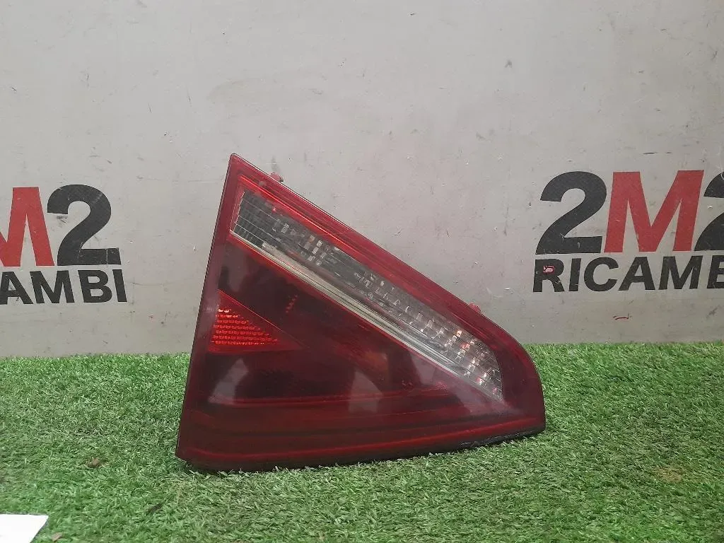 Fanale POST SX 8T0945093 Audi A3 8PA Sportback 2004