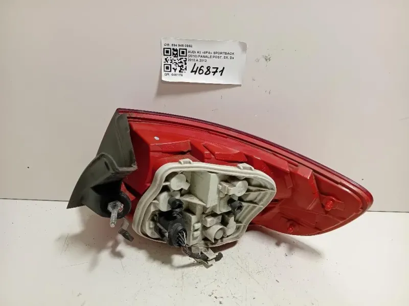 Fanale POST SX 894 945 095E Audi A3 8PA Sportback 2010