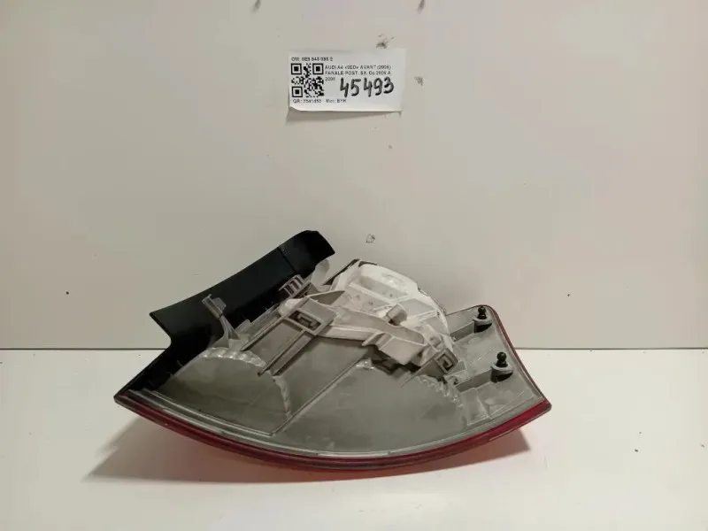 Fanale POST SX 8E9 945 095 E 8E9945095E Audi A4 8ED Avant 2005