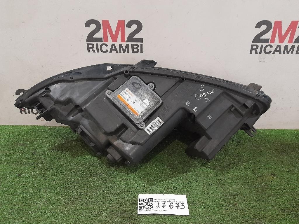 Proiettore ANT DX Jaguar XF II 2015