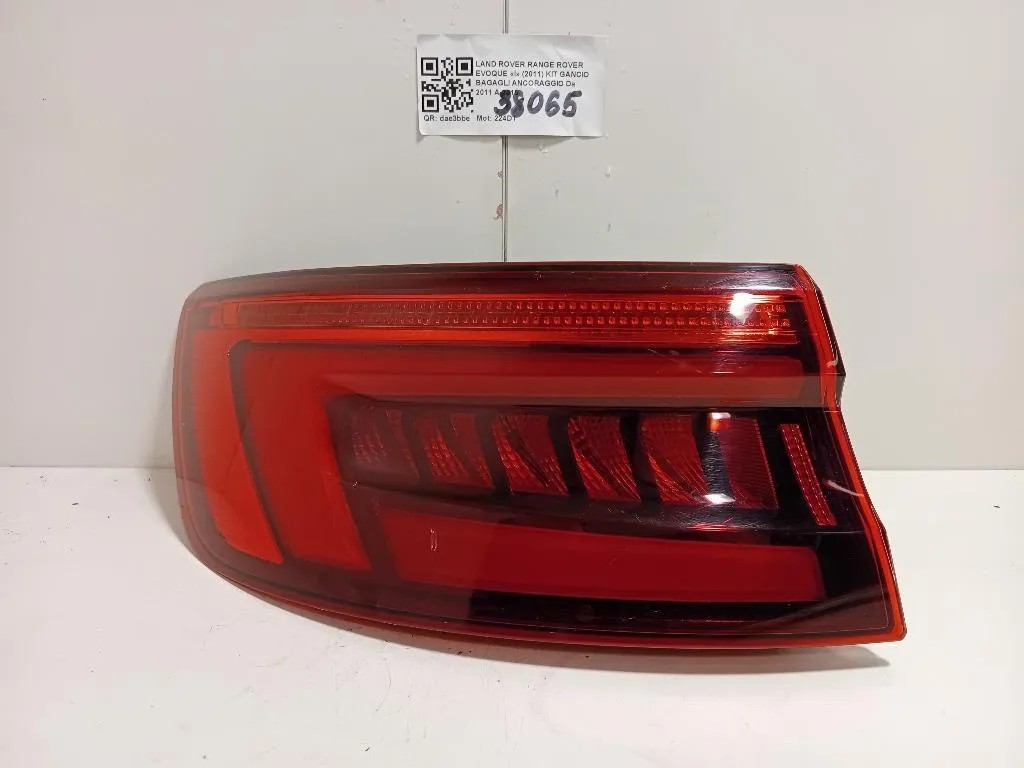 Fanale POST SX 8W5 945 091 C Audi A4 8W2 2015