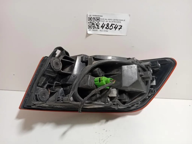 Fanale POST SX 8W5945069A Audi A4 8W2 2015
