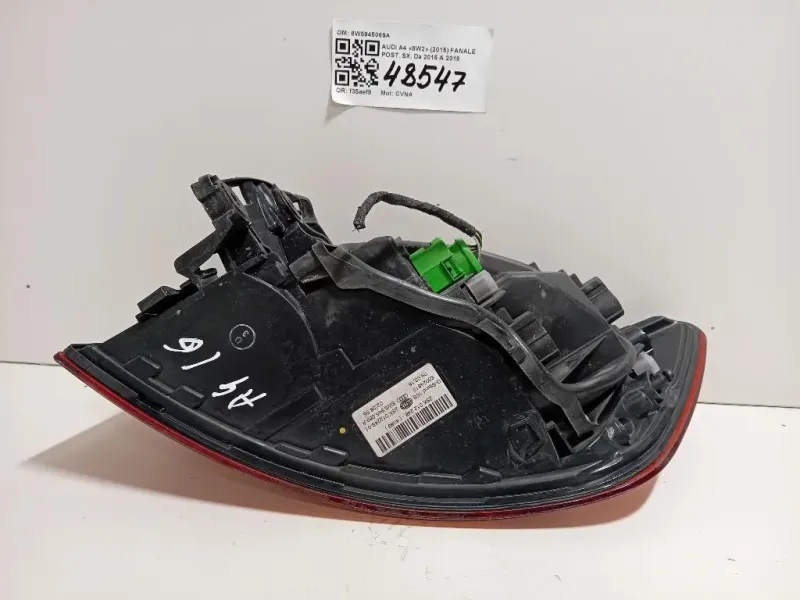 Fanale POST SX 8W5945069A Audi A4 8W2 2015