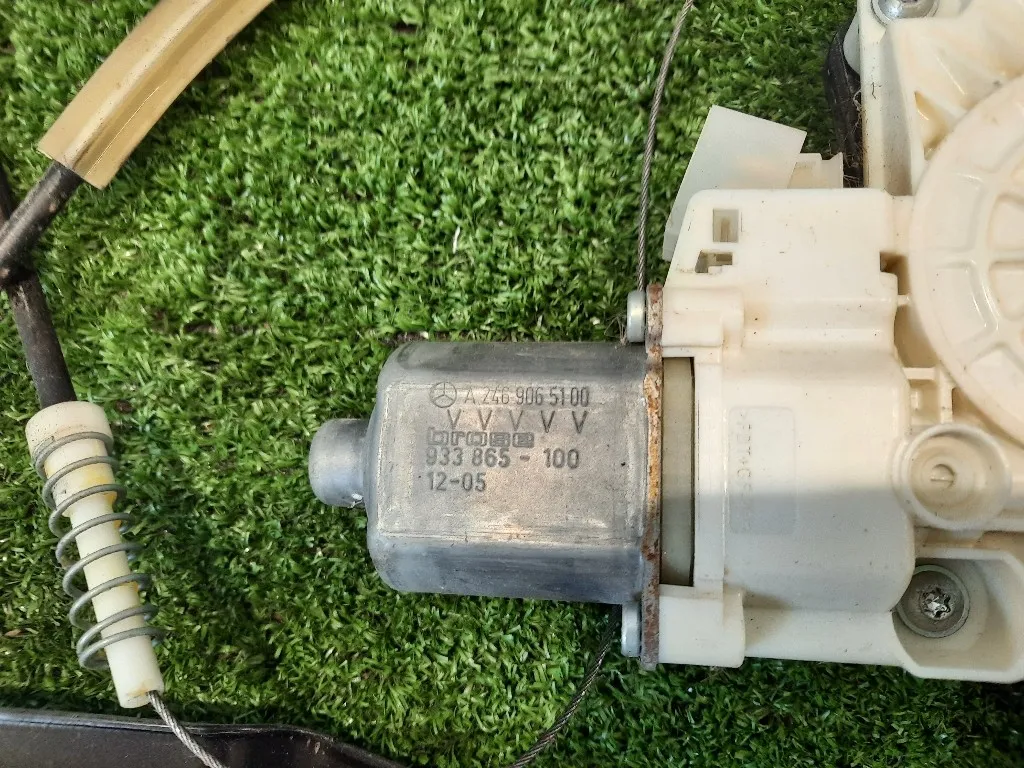 Alzacristallo Porta ANT SX A2467200179 Mercedes Classe B W246 2012