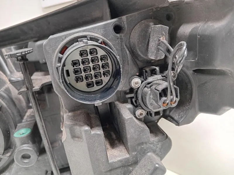 Proiettore ANT DX BJ32-13W029-DE Land Rover Range Rover Evoque I 2011