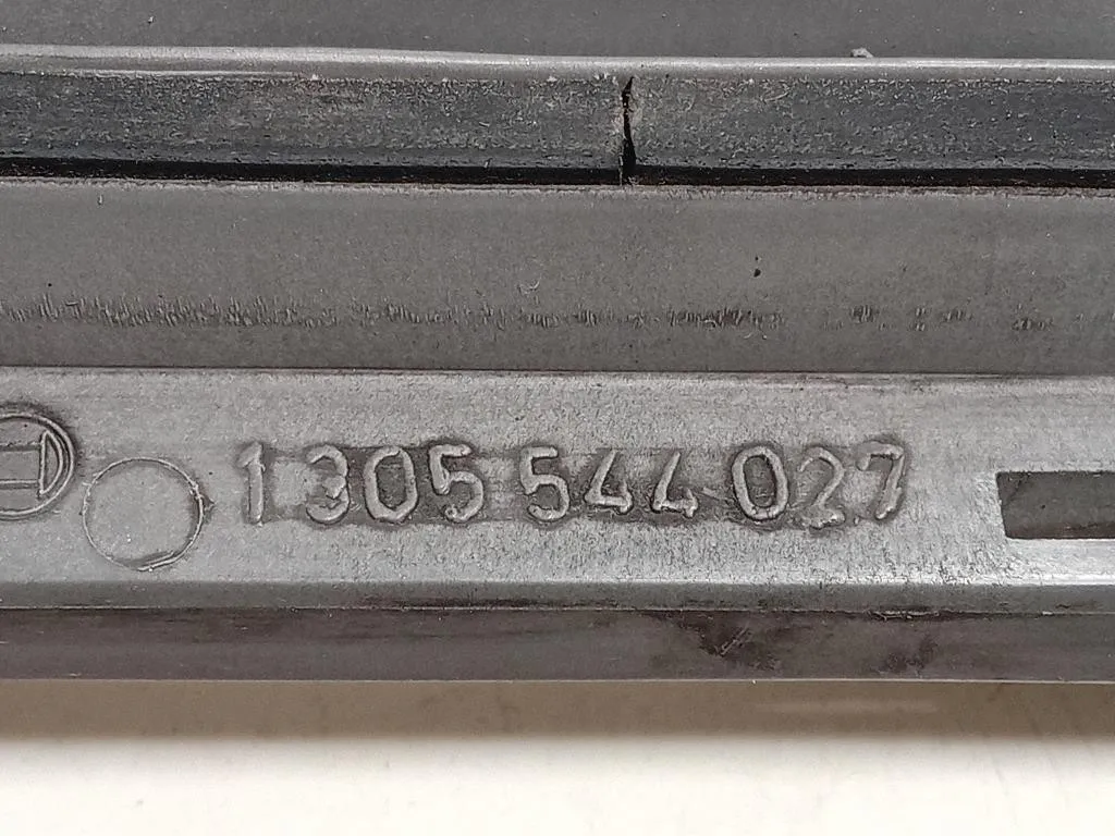 Proiettore ANT DX 1305544027 VETRO PROIETTORE ANT DX Mercedes Classe E W124 1985