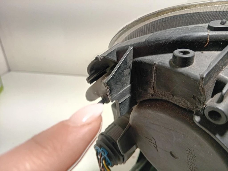 Proiettore ANT SX 46612748 Alfa Romeo Giulietta 2010