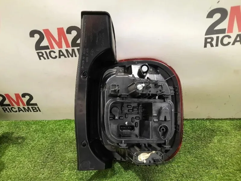 Fanale POST SX 26555821R Dacia Duster II 2018