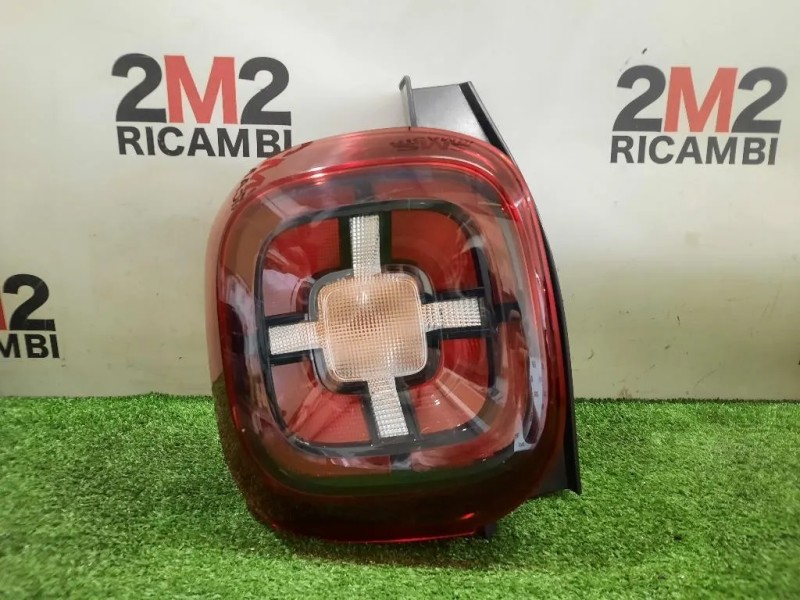Fanale POST SX 26555821R Dacia Duster II 2018